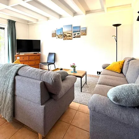 3 Bedroom Beautiful In Bredene